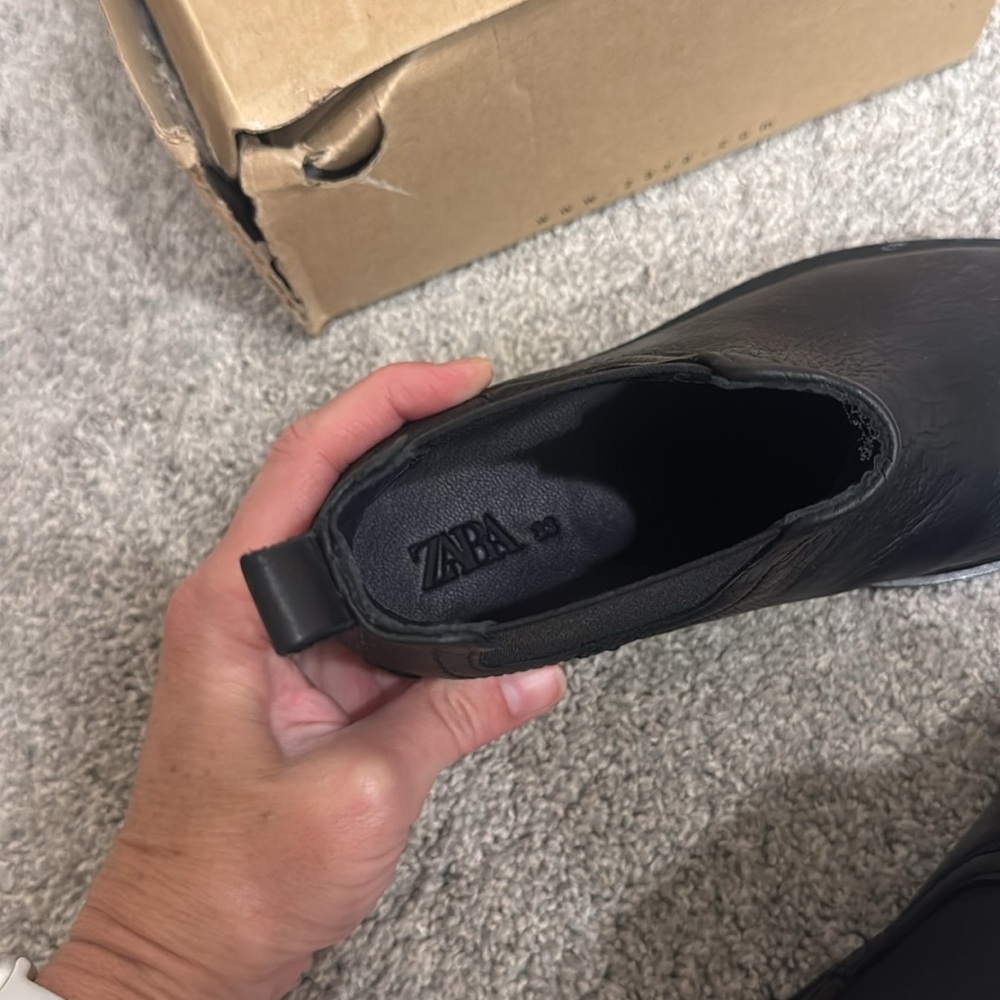 BNIB Size 2 Zara Black Genuine Leather Elastic Ankle Boots! - Picture 11 of 12